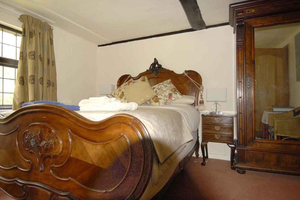 Cleavers Lyng 16Th Century Country House Herstmonceux Chambre photo