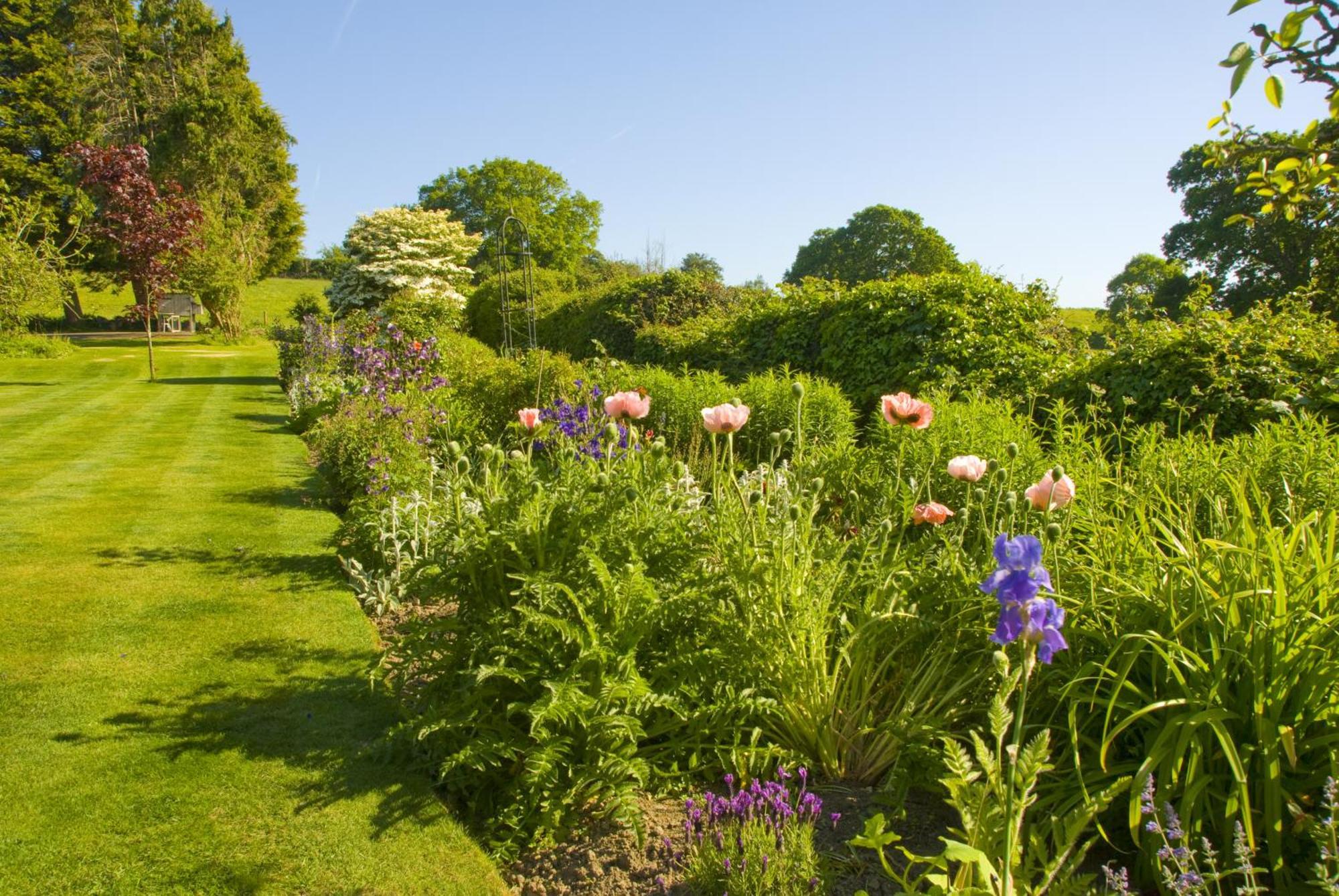 Cleavers Lyng 16Th Century Country House Herstmonceux Extérieur photo