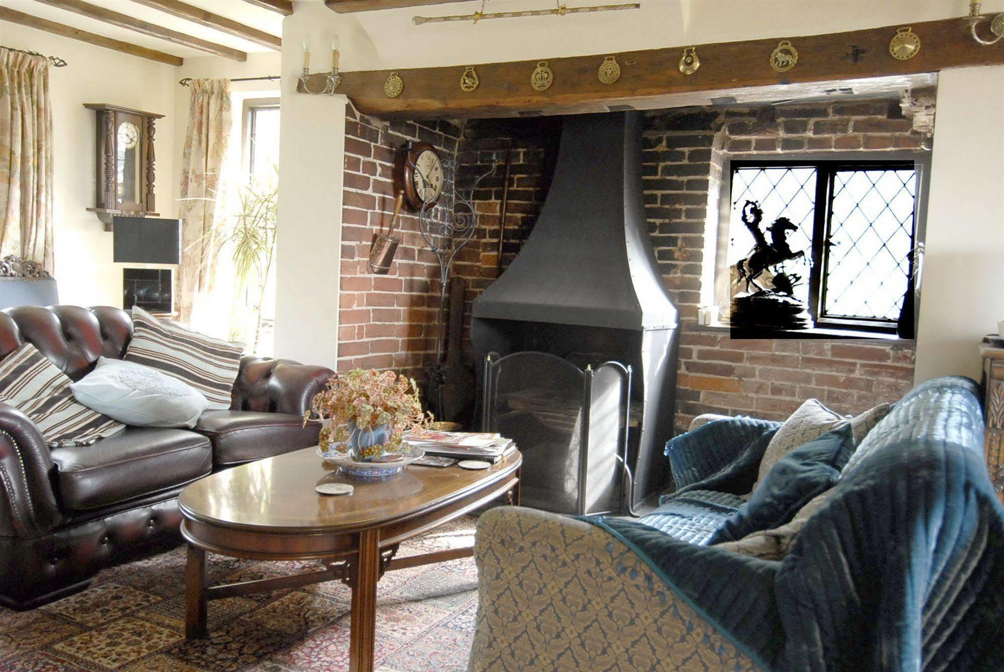 Cleavers Lyng 16Th Century Country House Herstmonceux Extérieur photo
